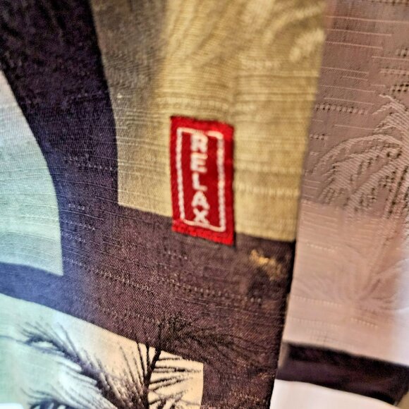 Tommy Bahama Silk Hawaiian Camp Shirt XL Short Sleeve Aloha Floral Preowned - Picture 4 of 9